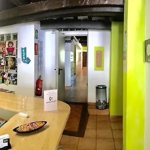  Hostal Juvenil New Age